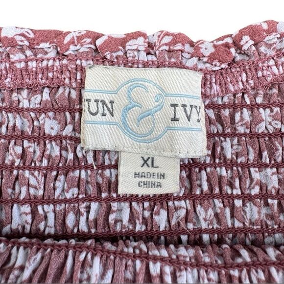 Jun & Ivy Women's Smock Floral Pink & White Flowy Crop Top Size XL - Picture 2 of 4